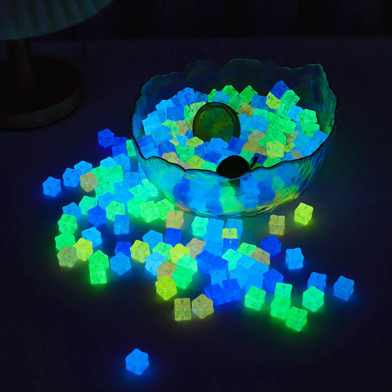 Doll trinkets molding