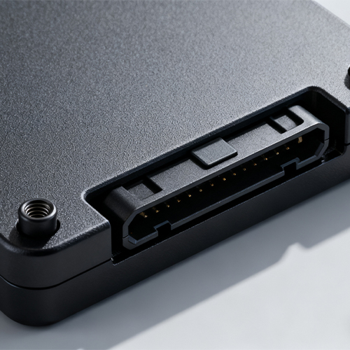 Gabinete eletrônico para moldagem por injeção de plástico