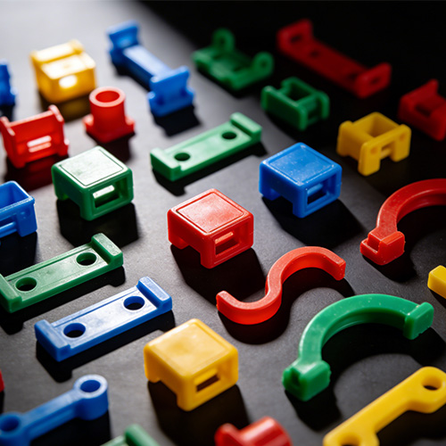 Moldagem de pequenas peças plásticas